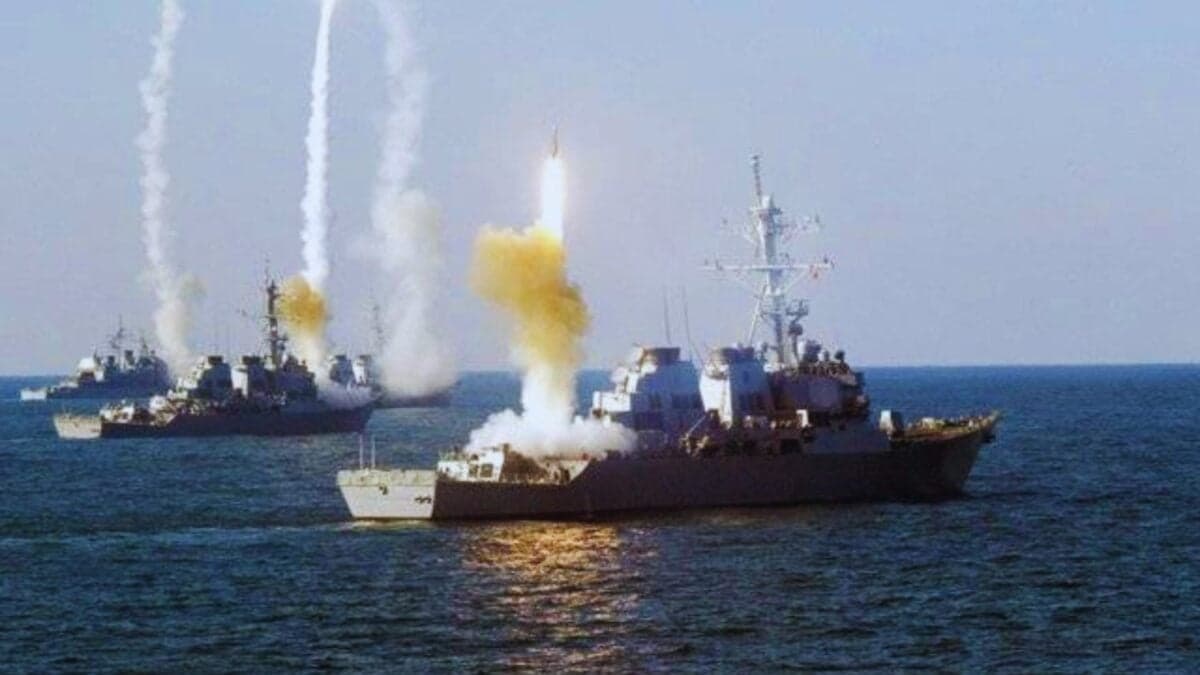 Estados Unidos despliega destructores y un submarino nuclear cerca de Venezuela: La tensión en el Caribe vuelve a crecer