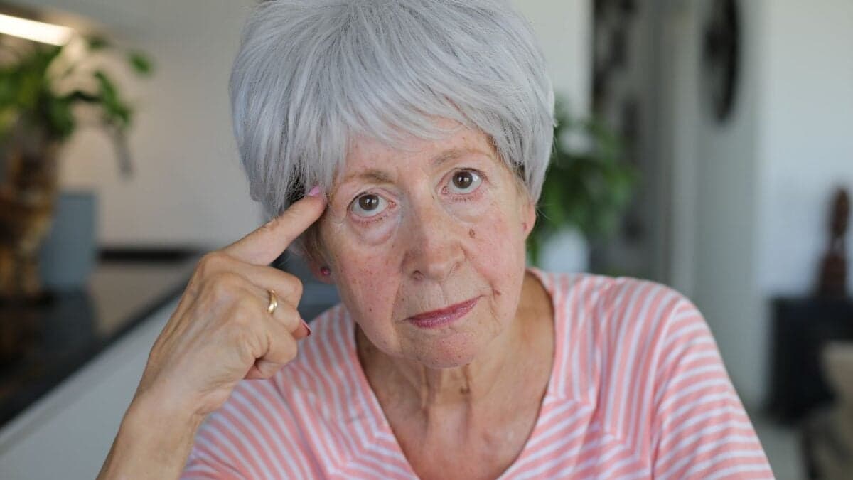 ¿Tu madre realmente te cuidaba o solo te controlaba? Las frases que delatan el narcisismo materno