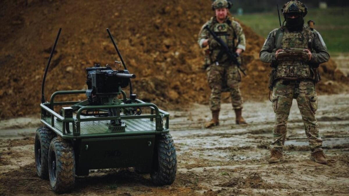 En los sótanos de Ucrania se forja un ejército distinto. Máquinas oxidadas convertidas en robots que aprenden a combatir