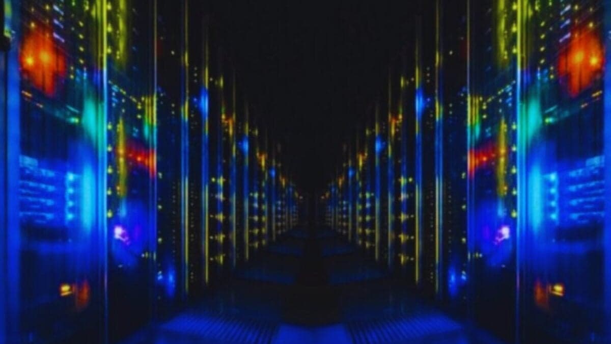 China acaba de presentar un cerebro artificial del tamaño de un macaco: Así es Wukong, la supercomputadora que piensa en descargas eléctricas