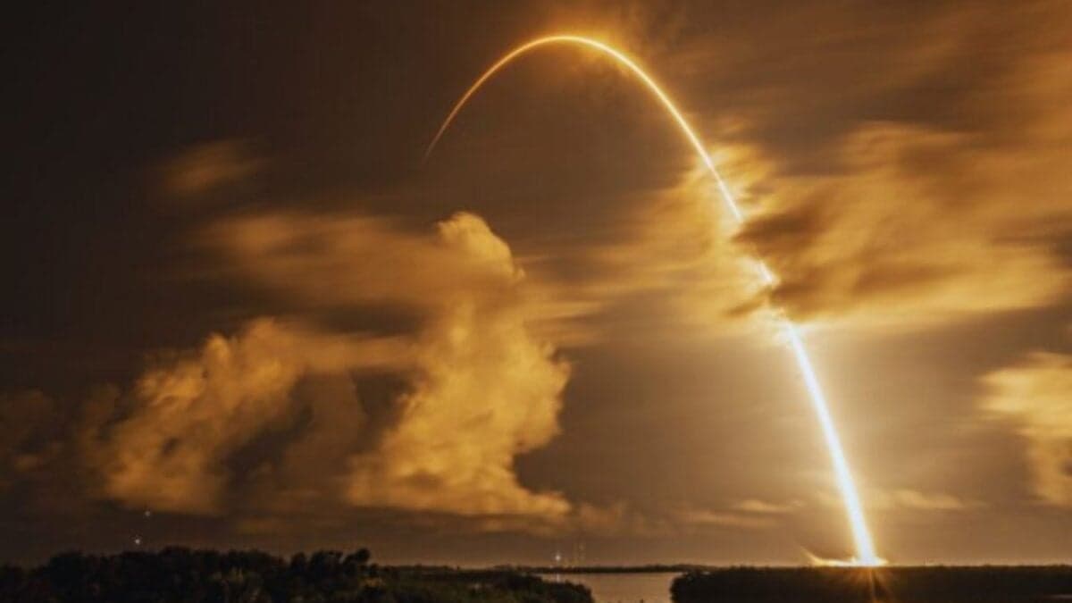 El movimiento secreto de SpaceX que no involucra cohetes, pero puede cambiar la forma en que nos conectamos al planeta