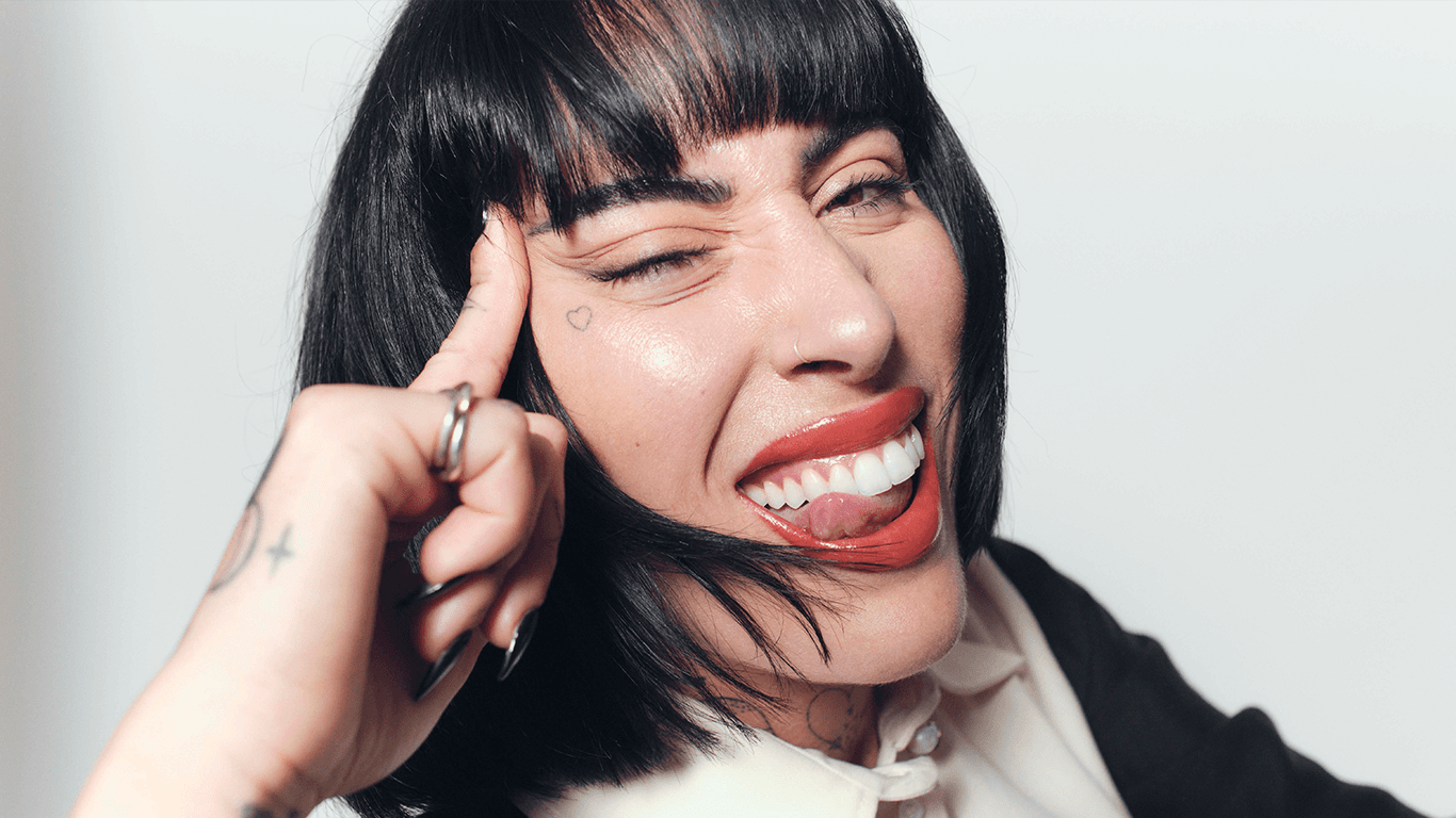 Indira Paganotto lanza “Arte Como Amante” junto a la leyenda Nile Rodgers