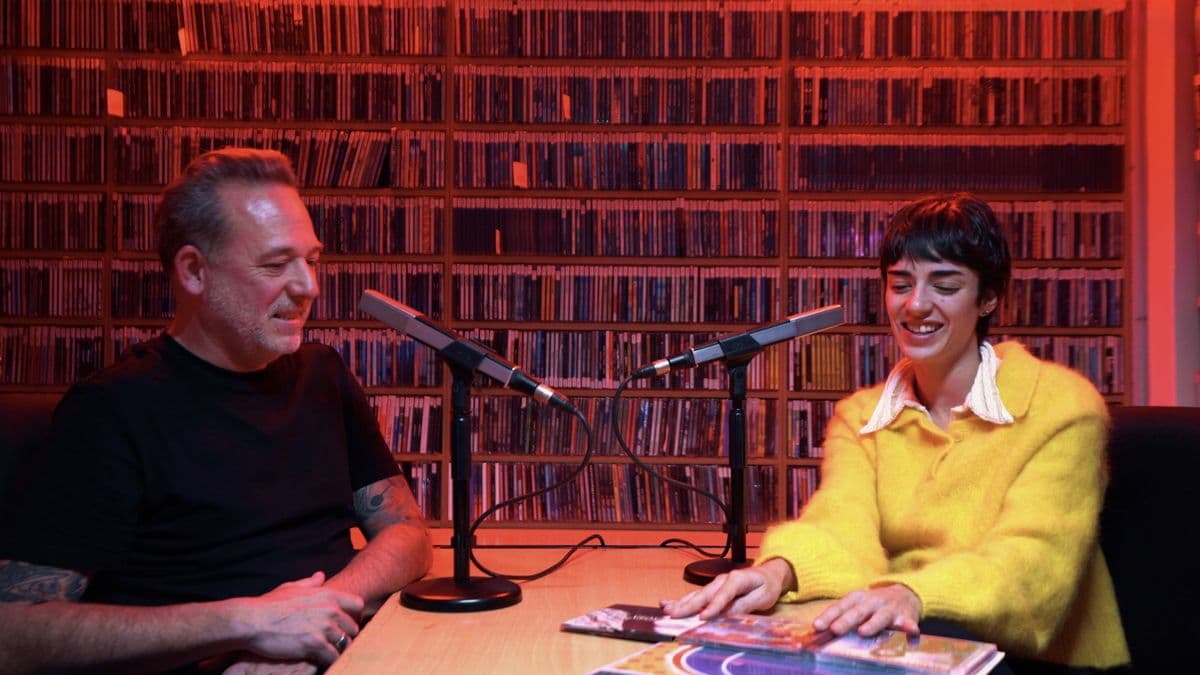 Mega 98.3 estrenó el ciclo de entrevistas Discoteca, donde los discos guardan historias