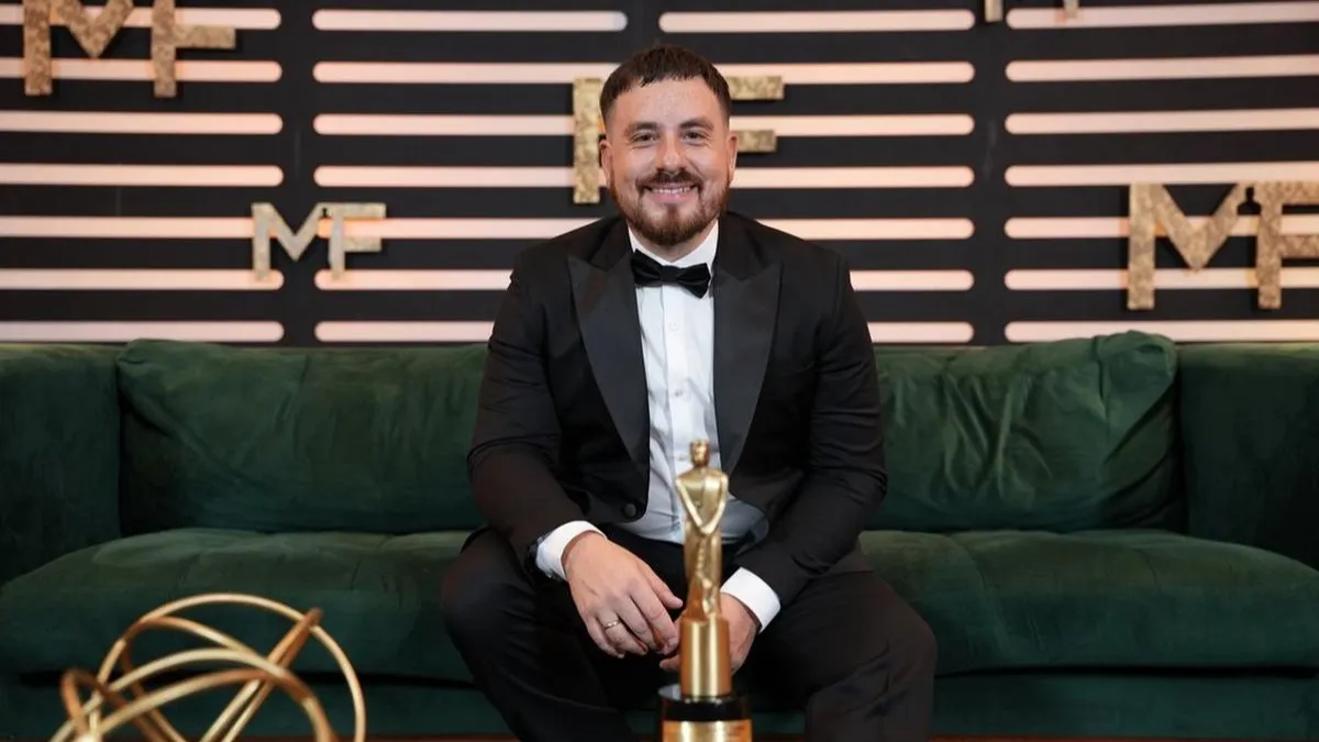 Video: el emotivo recuerdo de Fede Bal a su padre y Los Simuladores en los Martín Fierro que se hizo viral