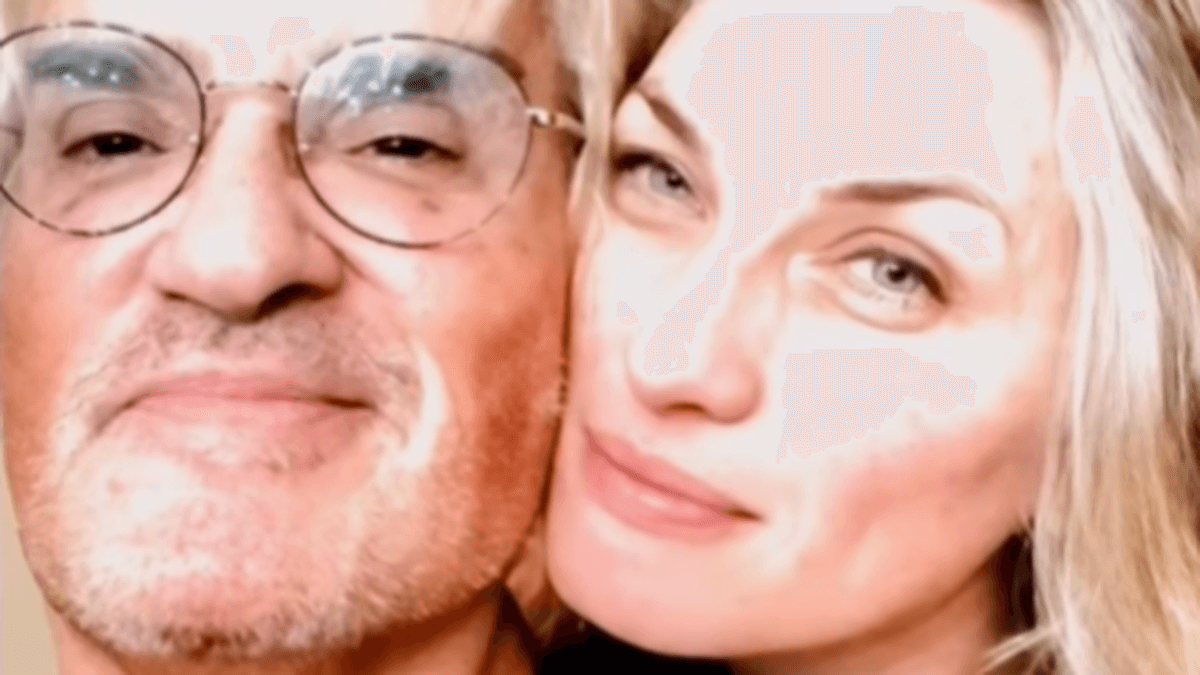 Estoy enamorado, ¿no ven la cara de idiota que tengo?