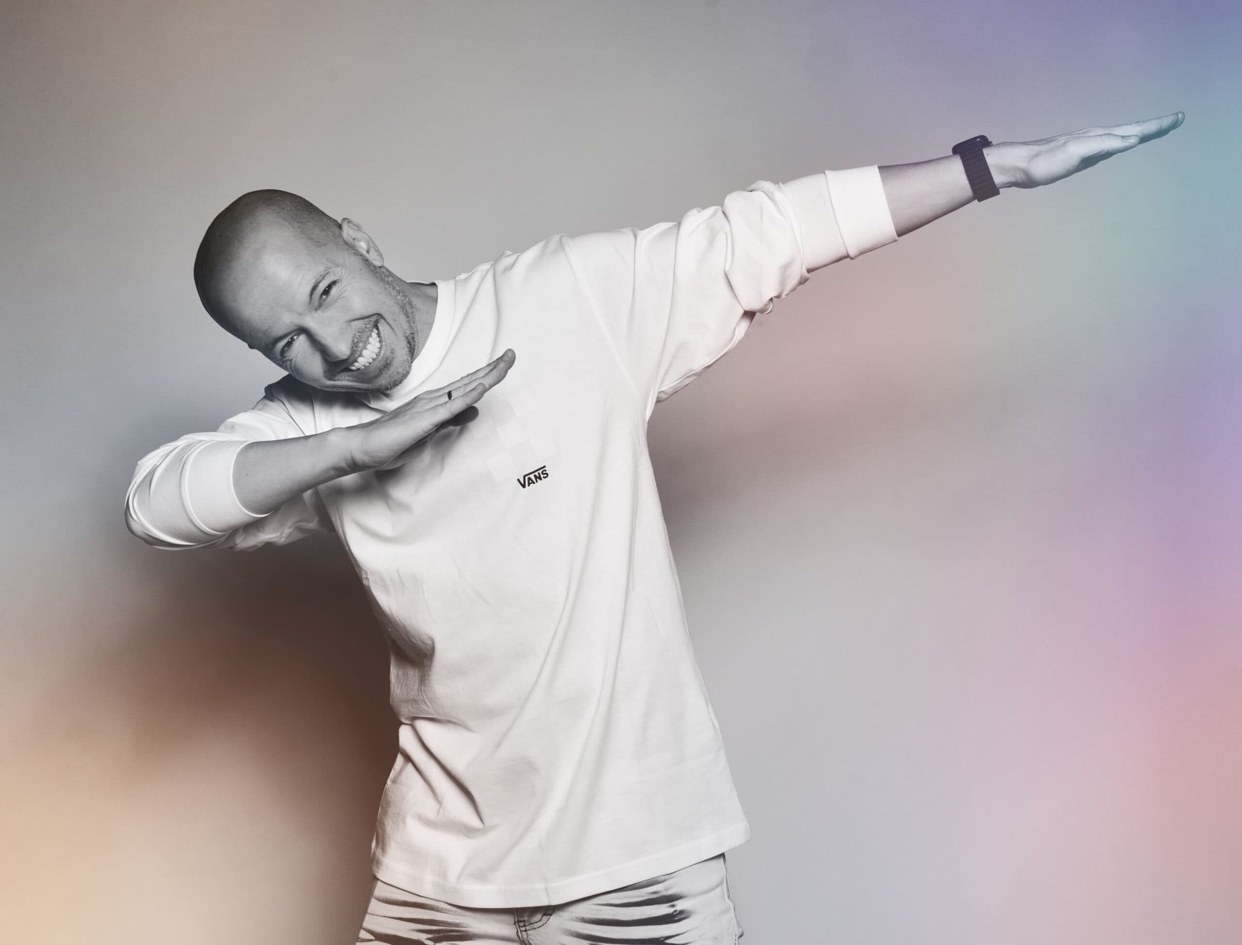 Abel The Kid & Brian Cross presentan “Tremendo Lío”