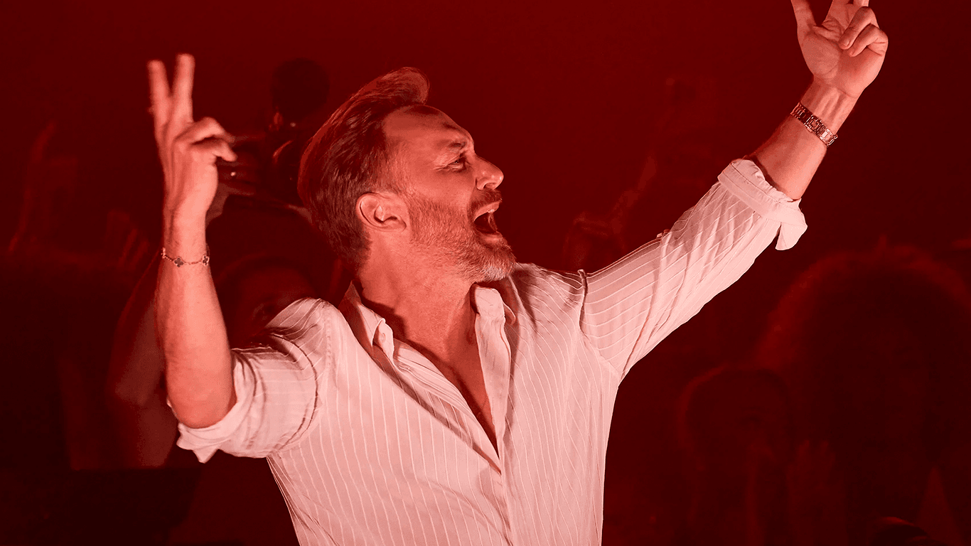 David Guetta recupera el trono como DJ N.º1 del mundo en el Top 100 DJs 2025