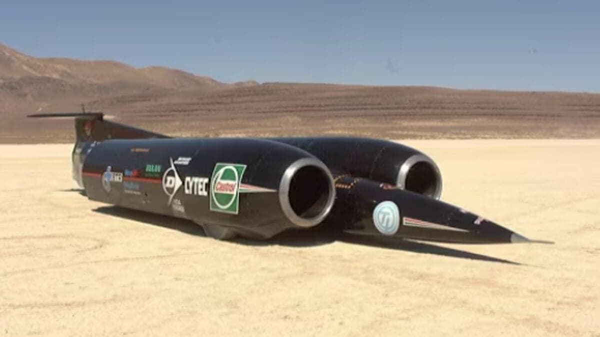 El único automovil cuya velocidad rompió la barrera del sonido: un bólido incomparable