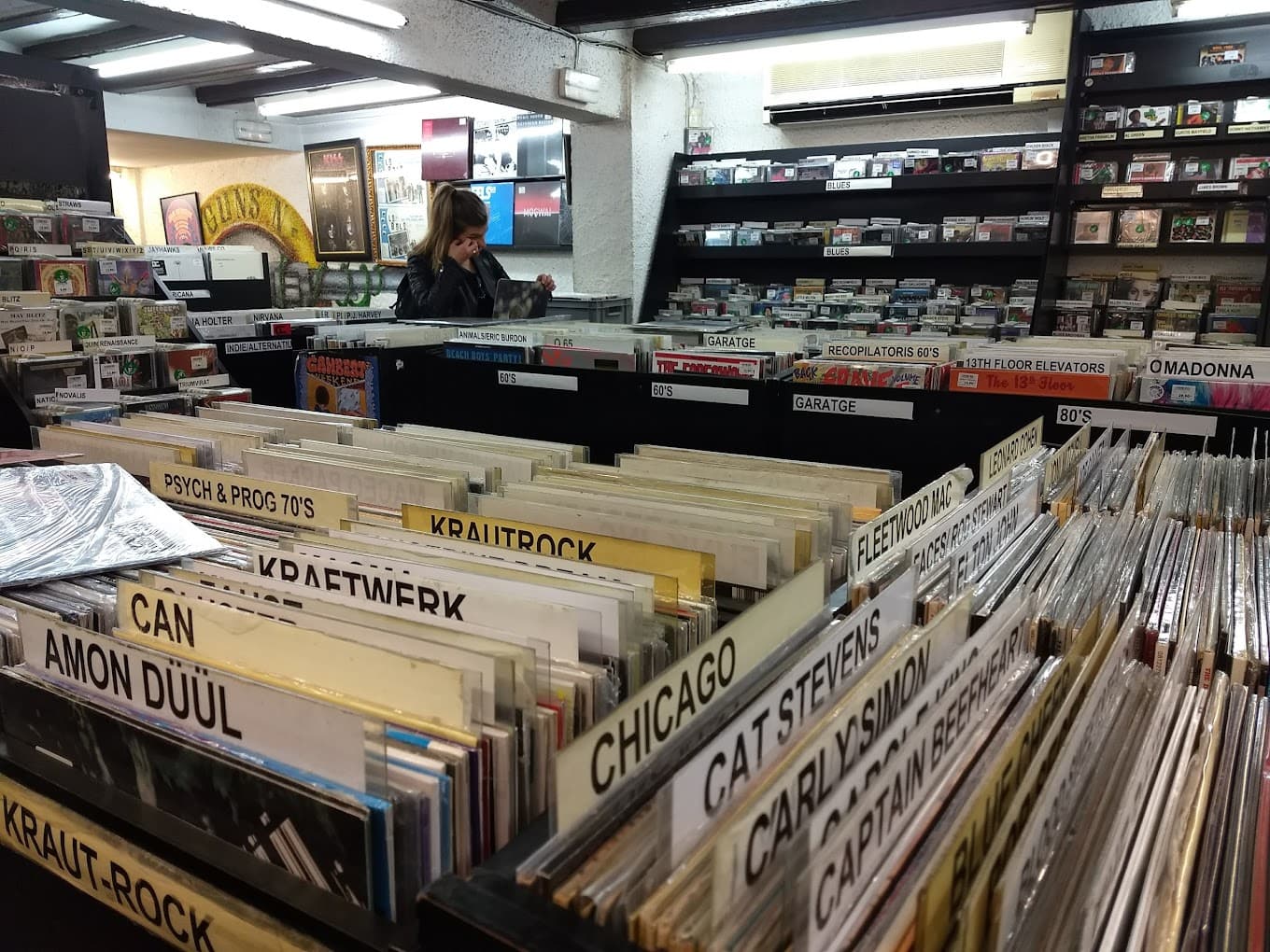 Un DJ intenta batir el récord del mundo de visitas a tiendas de discos en solo 24 horas