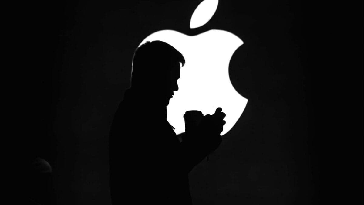 Apple ofrece hasta dos millones de dólares por descubrir fallos en sus sistemas: la caza del “bug” más caro del mundo