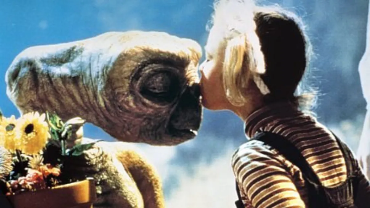 La impresionante transformación de Drew Barrymore, la actriz de E.T: así se ve hoy