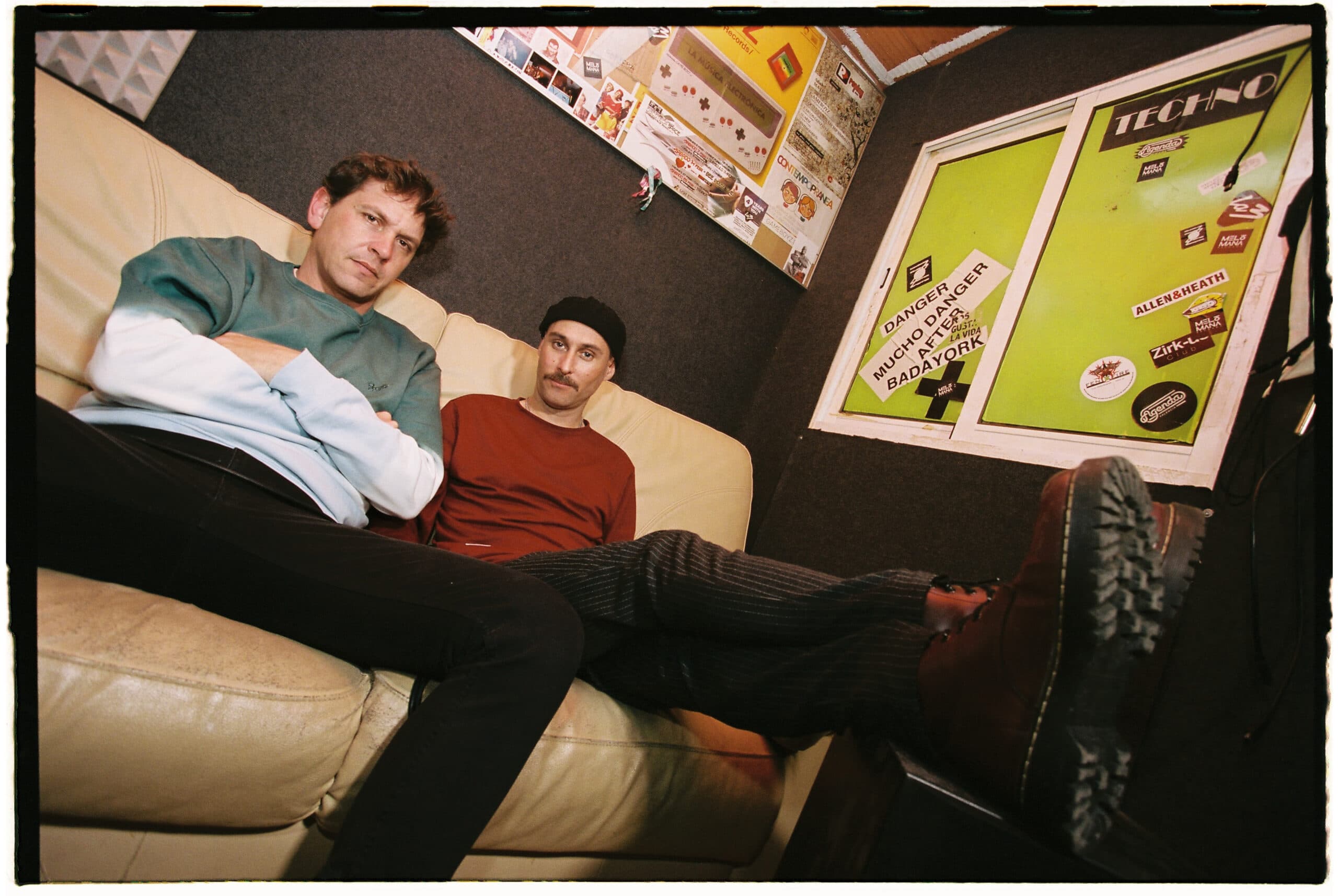 Gameboyz revientan el discurso retro en “Propel In The Head”