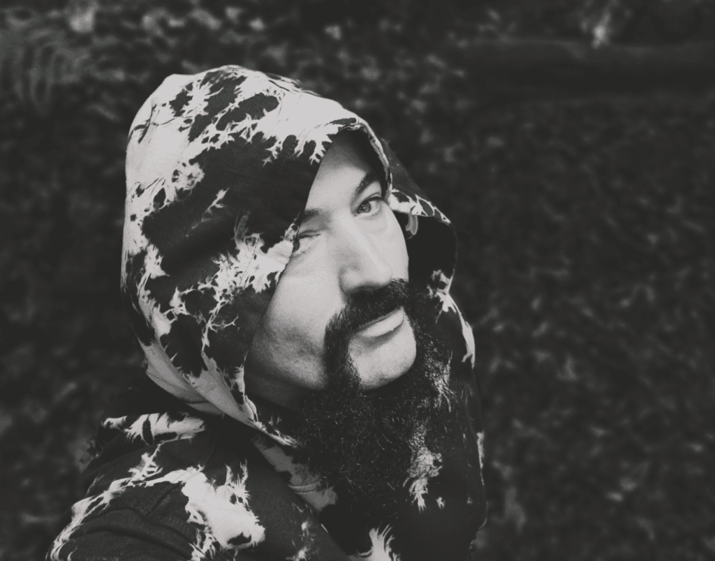 Brunetto presenta su nuevo mini-álbum ‘Ooparts’