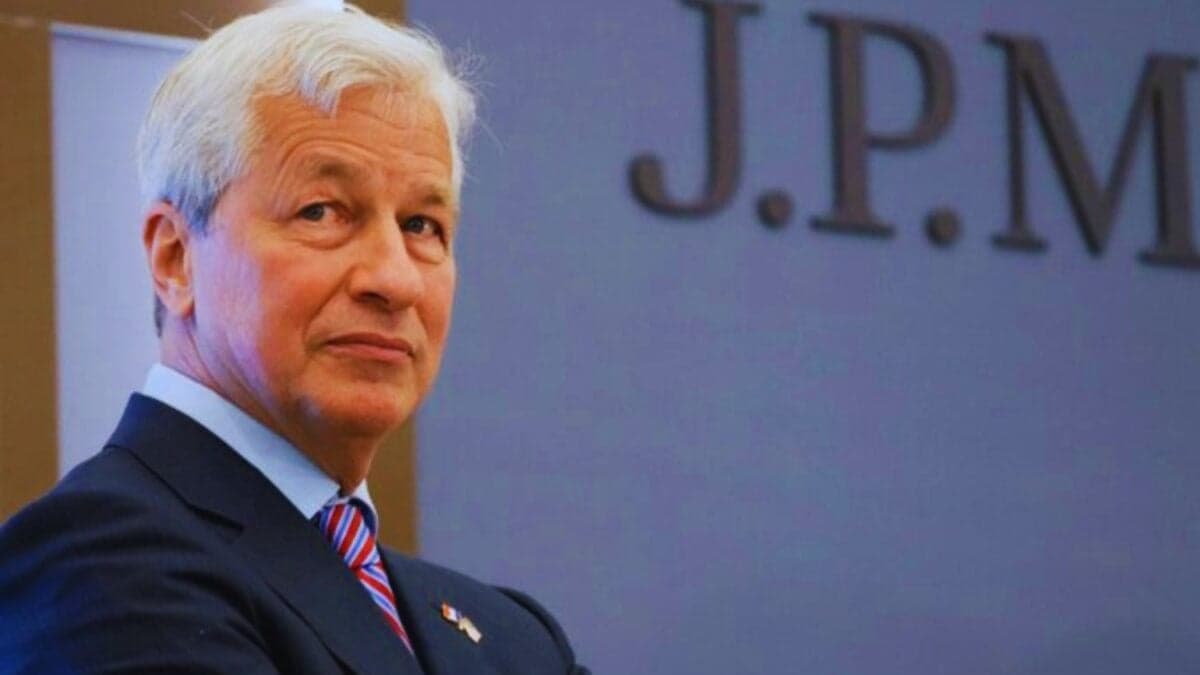 El giro inesperado del CEO de JPMorgan. Jamie Dimon admite que se equivocó y reconoce que las criptomonedas “son reales”