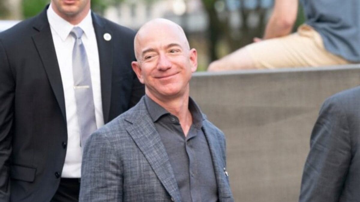 La IA puede aprender casi todo, excepto una cosa. Jeff Bezos explica por qué los inventores seguirán siendo indispensables