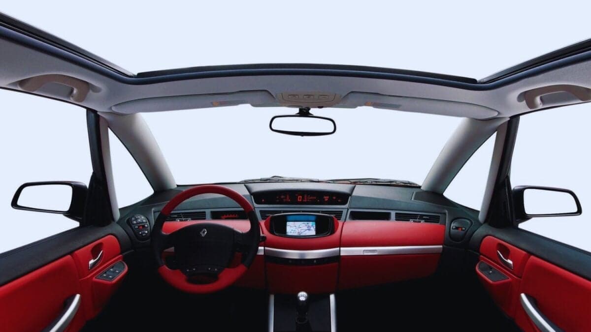 El coche que arruinó a Matra y que Europa no quiso ahora tiene revancha. El Renault Avantime cumple 25 años y Estados Unidos lo espera con los brazos abiertos para convertirlo en un auto de culto