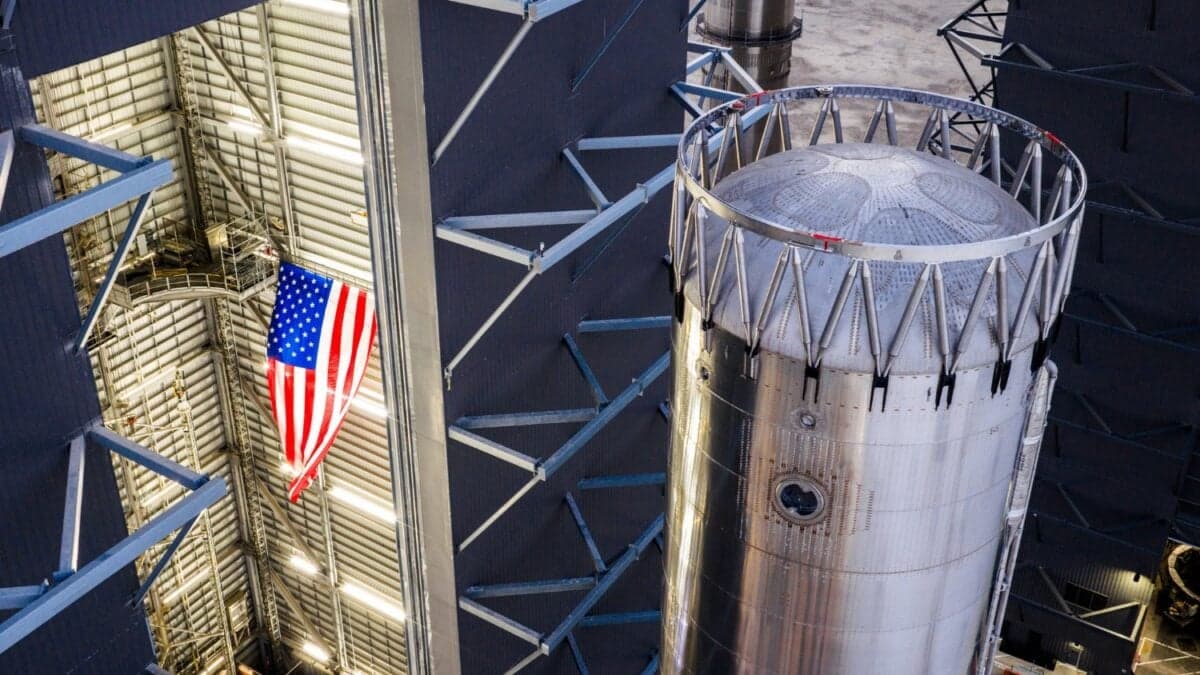 Otro Starship hecho pedazos. El Booster 18 explotó por un tanque y SpaceX enfrenta el mismo fallo que ya había volado un cohete entero meses atrás