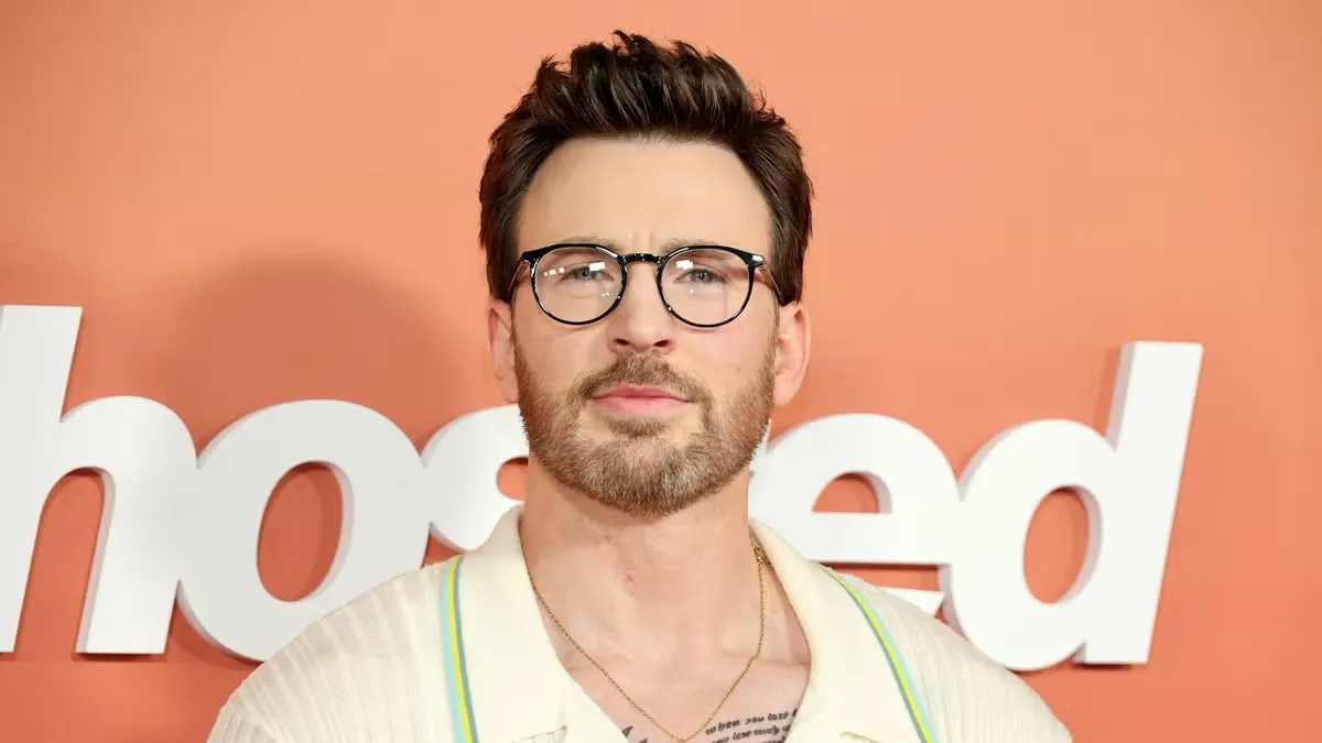 Chris Evans afronta rumores de infidelidad tras la llegada de su primer hijo: ¿qué pasó?