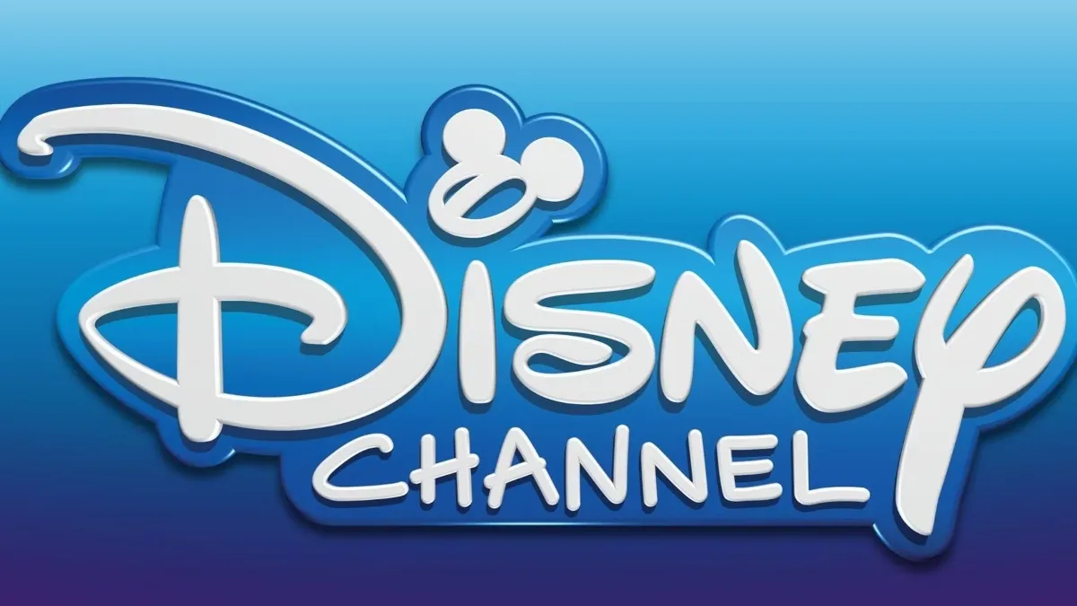 Bomba: una figura de Disney anunció su casamiento con el líder de una banda