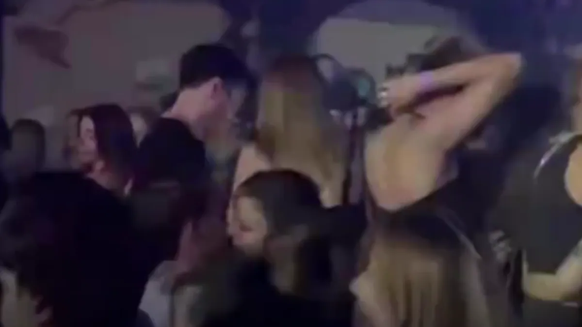 Romance confirmado: apareció un video de Ian Lucas y Evangelina Anderson a los besos en un boliche