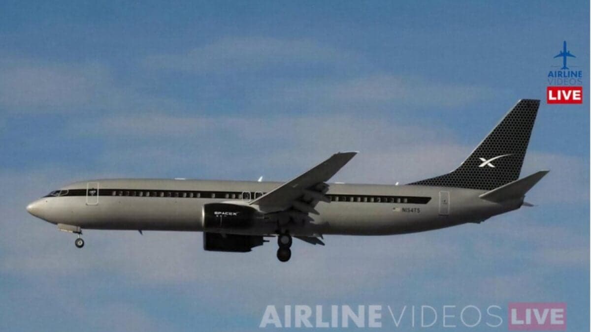 La flota secreta de SpaceX: por qué la empresa de Elon Musk ahora también funciona como una aerolínea privada