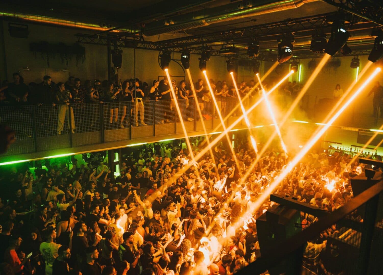 Las Mejores Fiestas de Música Electrónica para Recibir el Año Nuevo 2026 en España