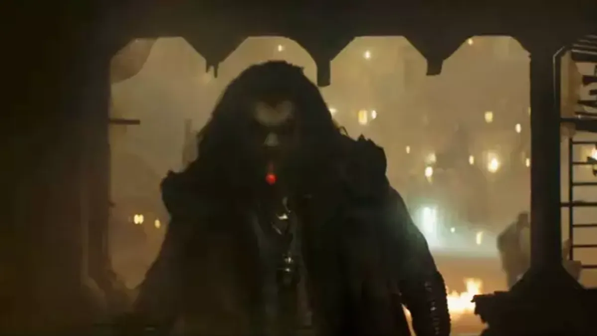 La primera imagen de Jason Momoa como Lobo en Supergirl