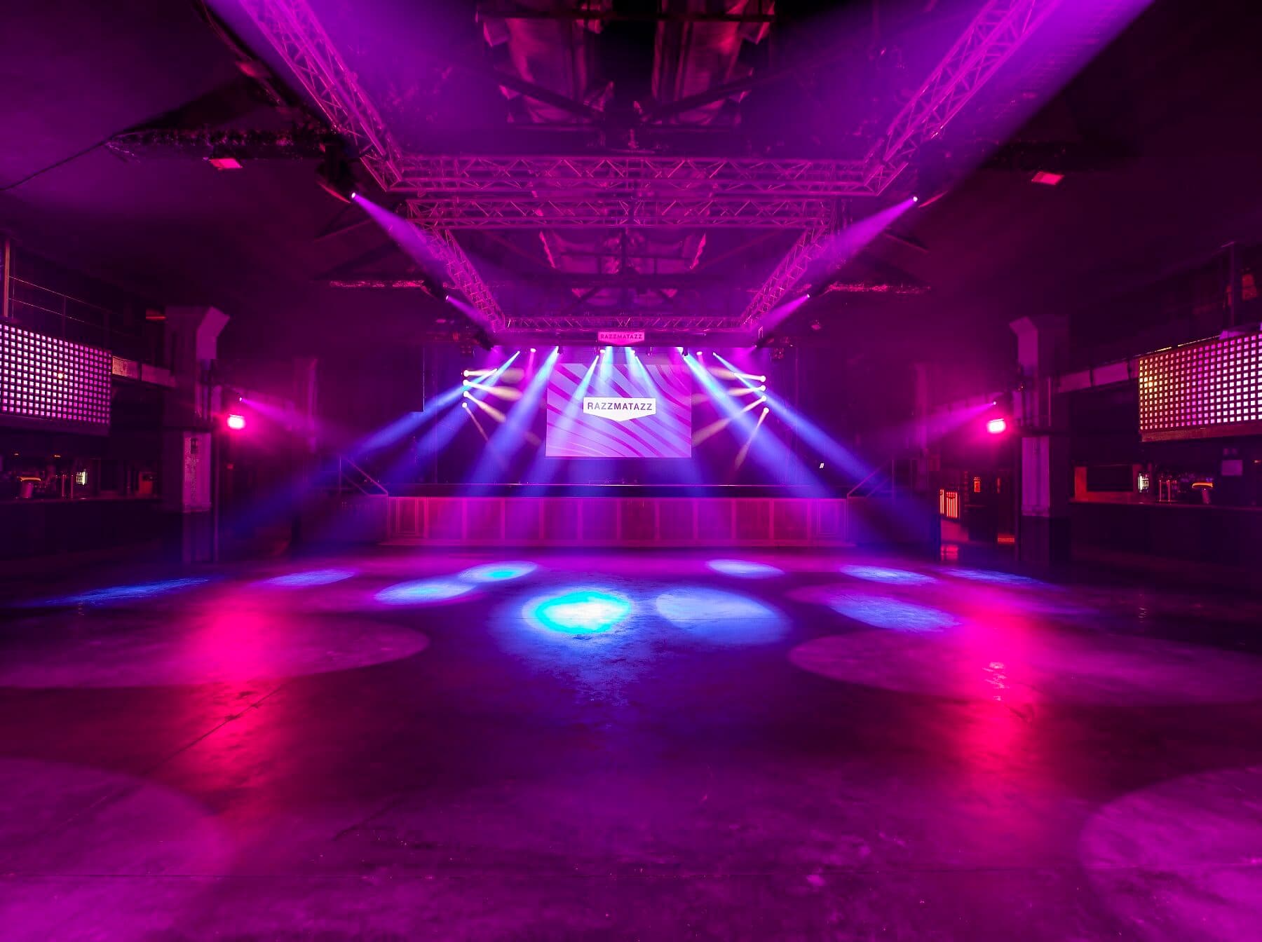 Razzmatazz acogerá una gala en apoyo al espacio cultural El Pumarejo