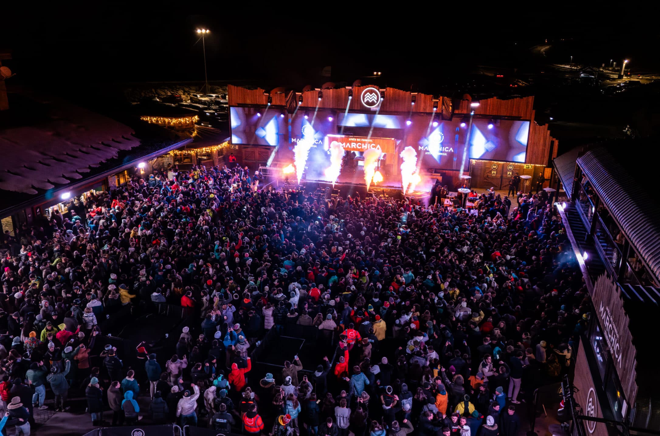 Medusa traslada su universo al Pirineo con un histórico espectáculo de 200 drones de luz en Formigal