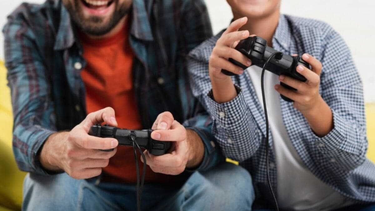 El cerebro frente al mando: la ciencia descubre por qué jugar puede rejuvenecer tu mente