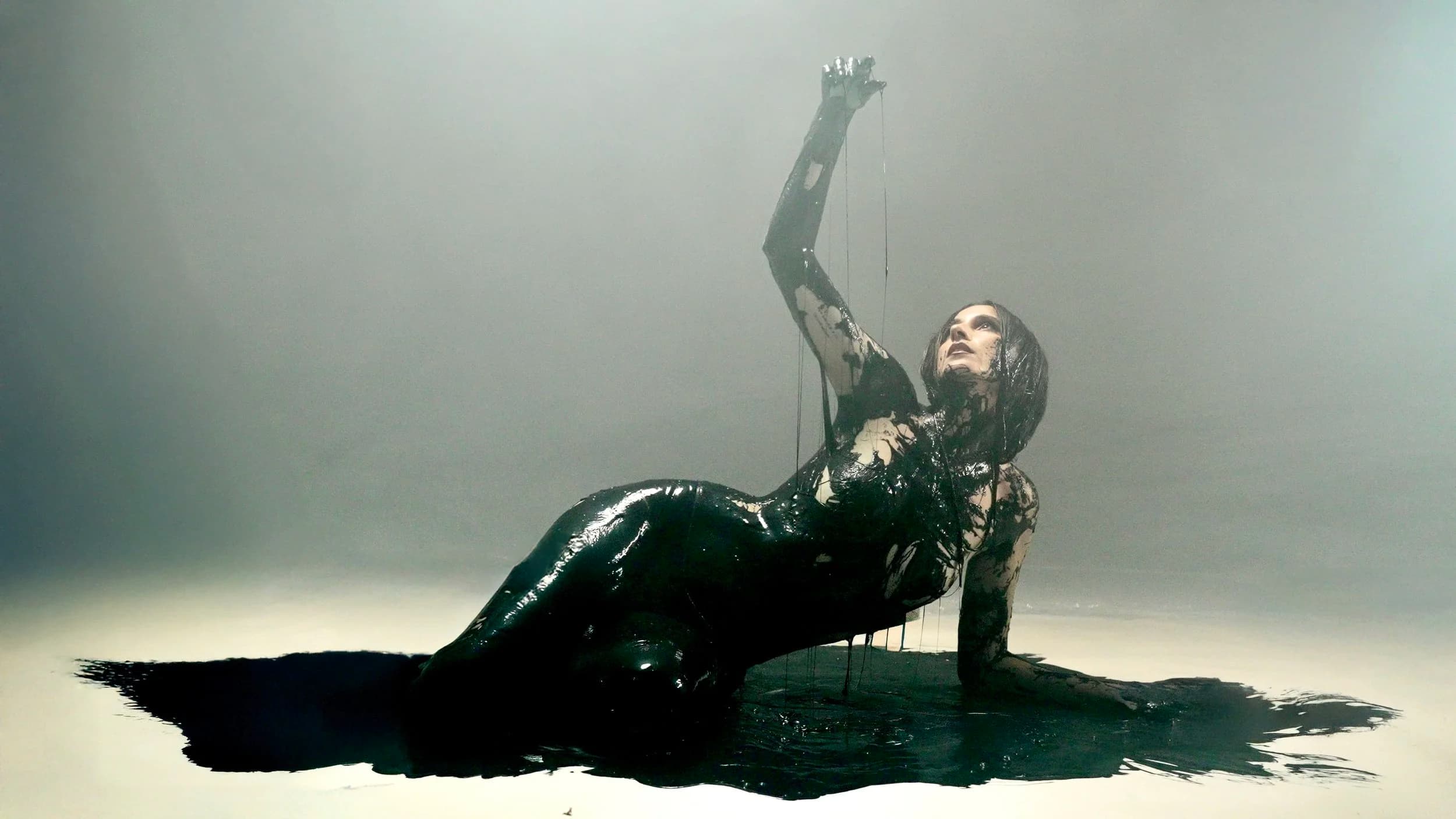 Sarah de Warren enciende 2026 con ‘What U Like’