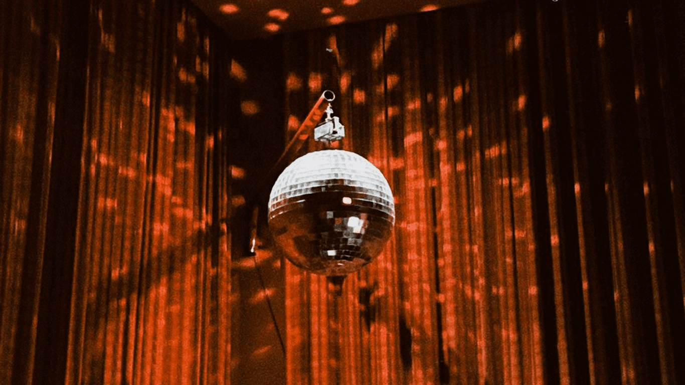 Deckhaus inaugura un nuevo ciclo de verano en Oasis Punta Carrasco