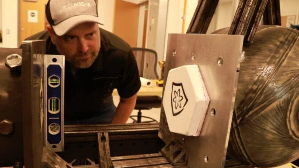 La armadura espacial de nueva generación fabricada por una startup se pondrá a prueba en órbita durante una misión de SpaceX este año