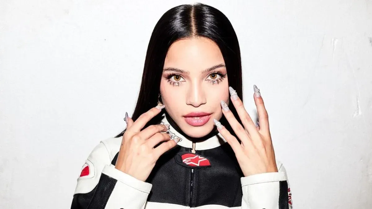 Por las críticas, Emilia Mernes borró un video en el que bailaba en bikini