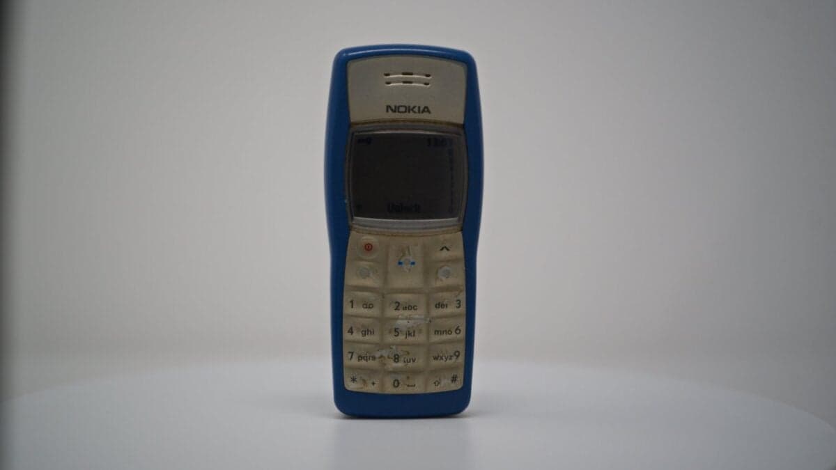 Fue uno de los celulares más vendidos del mundo y hoy se publica en sitios de compra y venta como pieza de colección. ¿A cuánto se puede conseguir el revolucionario Nokia 1100 actualmente?