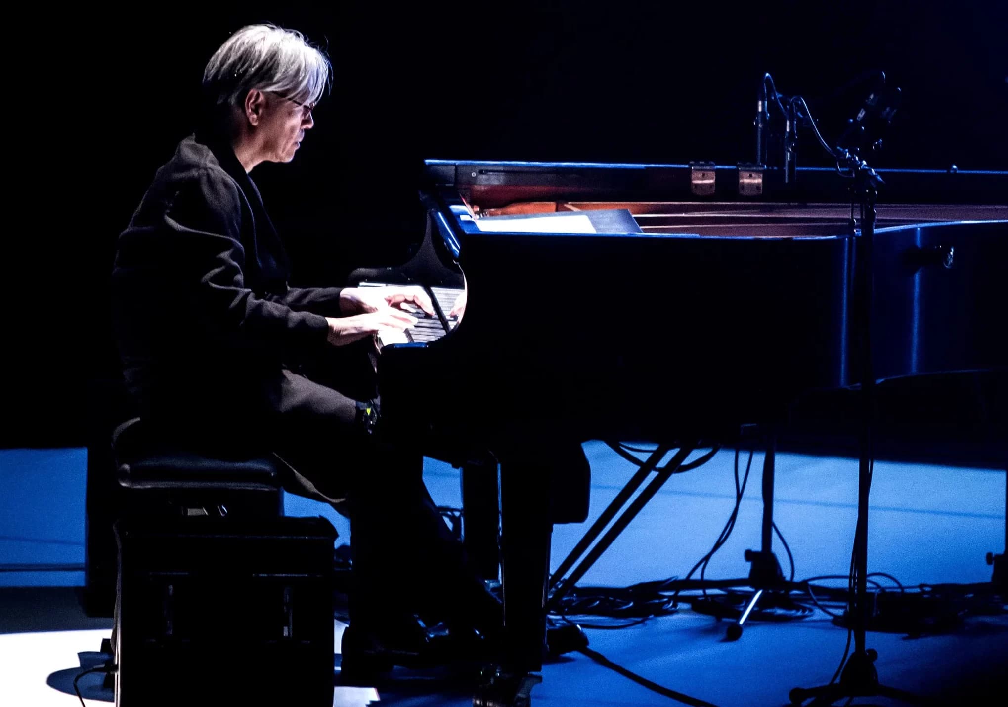 Un álbum temprano de Ryuichi Sakamoto vuelve a la vida en vinilo por primera vez