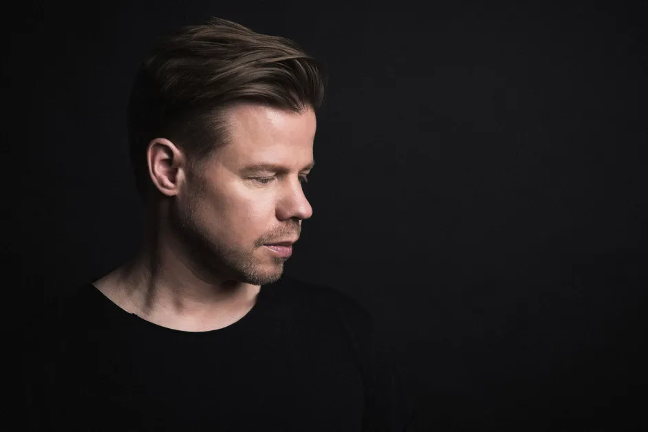 Ferry Corsten publica ‘Blueprint Reprinted’