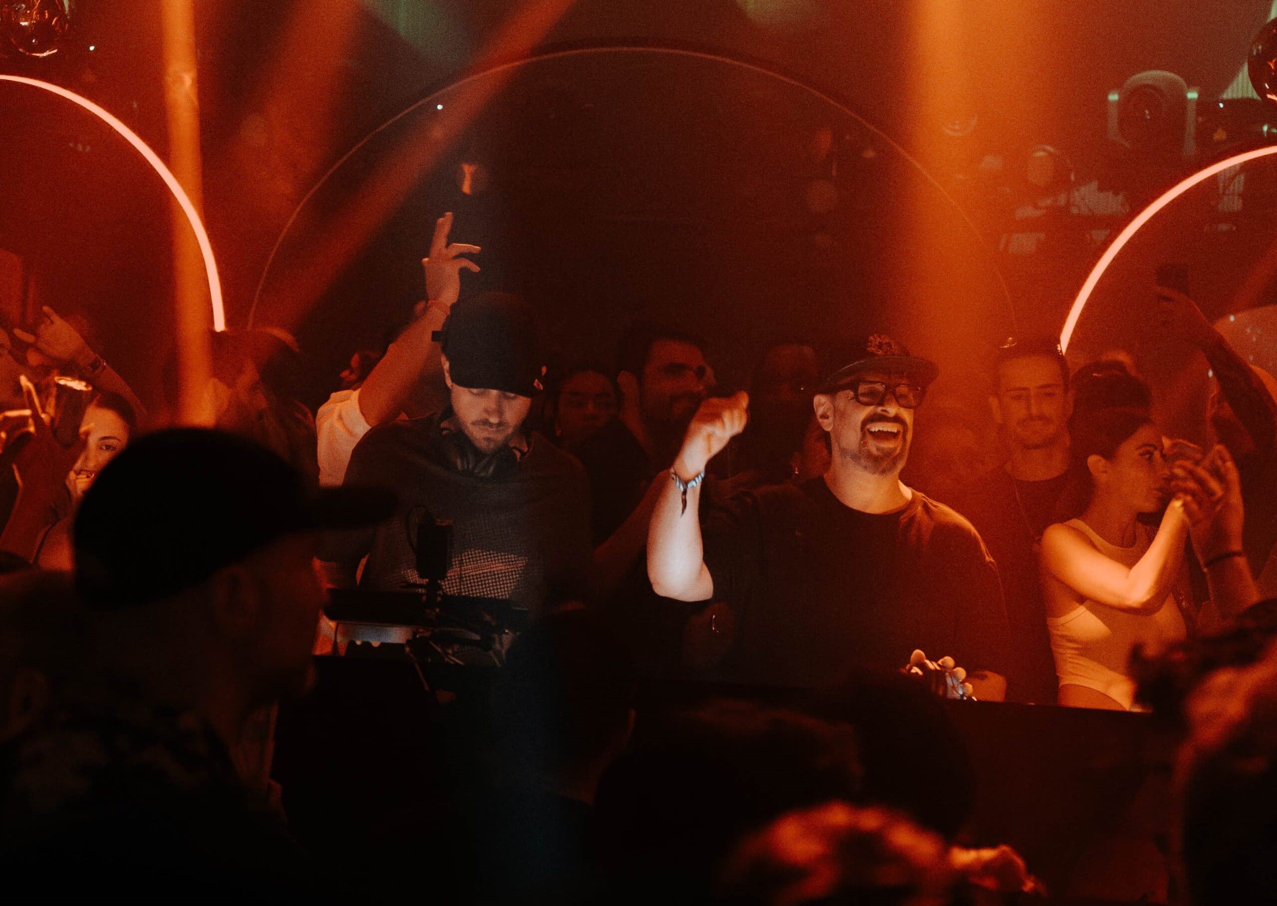 Bedouin con Saga regresan a Chinois Ibiza