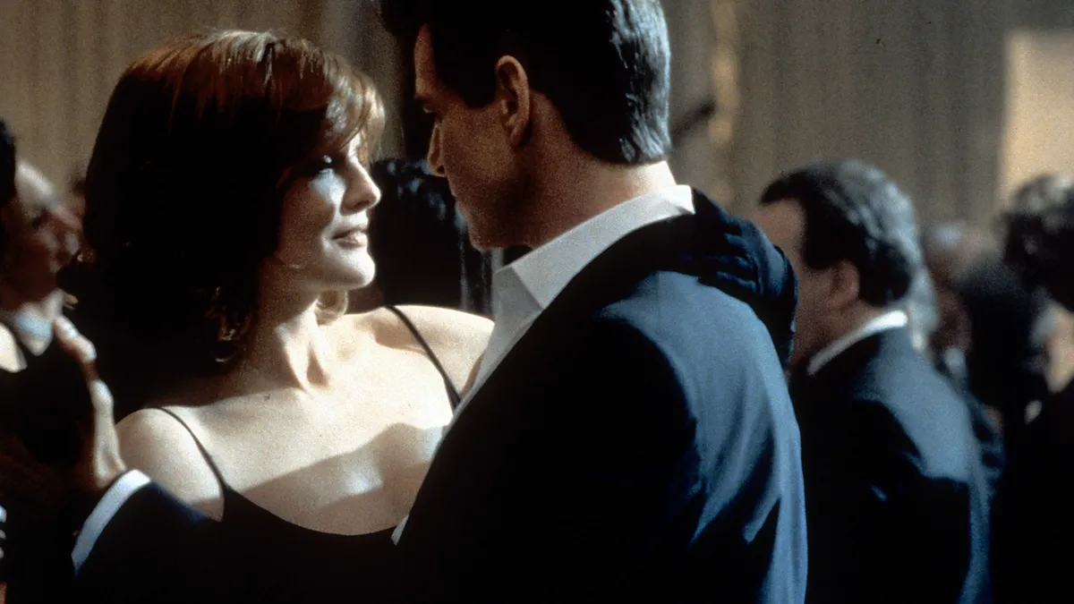 Netflix ya tiene disponible El caso Thomas Crown y se volvió tendencia: cuál es la trama de la película