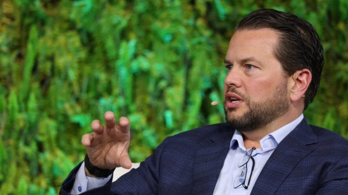 El director ejecutivo de Pinterest respalda la restricción del acceso a redes sociales para menores de 16 años