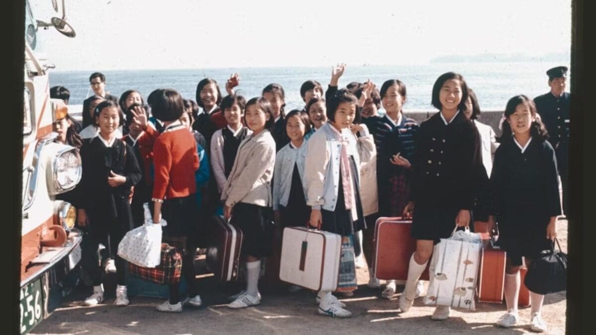 Cada vez más jóvenes japoneses prefieren practicar idiomas sin que nadie los escuche cometer errores. La inteligencia artificial se ha convertido en el profesor perfecto para una generación que teme equivocarse en público