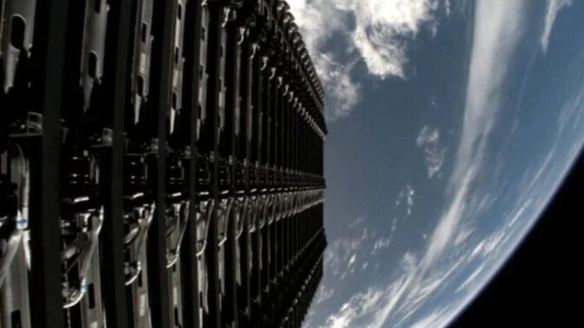 Starlink quiere dejar de ser solo internet desde el espacio. El verdadero plan de SpaceX es convertir su constelación en una gigantesca plataforma digital que procese datos en órbita