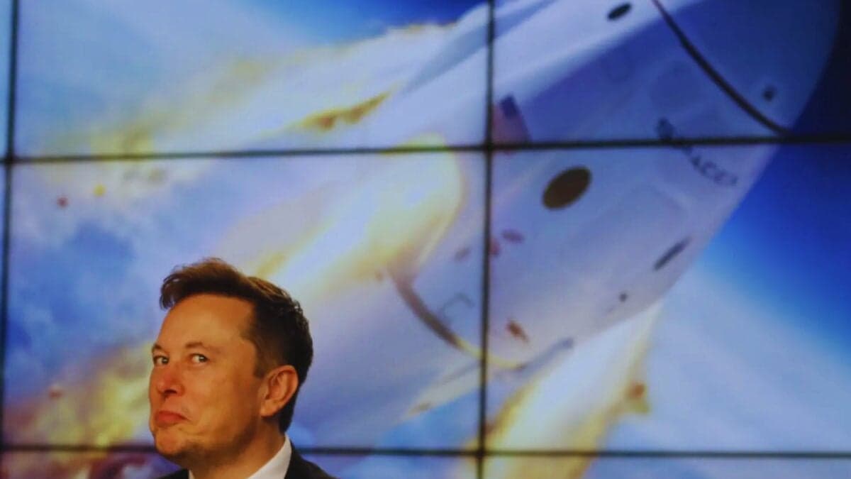 SpaceX no quiere salir a bolsa como una simple empresa espacial, sino como la gran infraestructura estratégica del futuro. Y por eso que Elon Musk lo intente justo ahora podría ser la jugada financiera más ambiciosa de toda su carrera