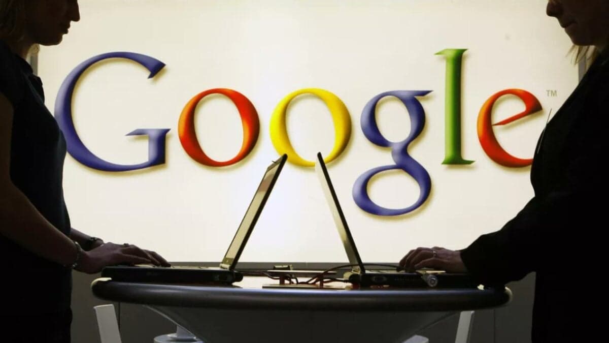 La IA interna de Google, denominada «Agent Smith», genera código y corrige errores mientras los ingenieros descansan, pero su alta demanda llevó a limitar su acceso