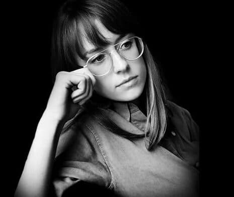 Avalon Emerson avanza en su proceso artístico
