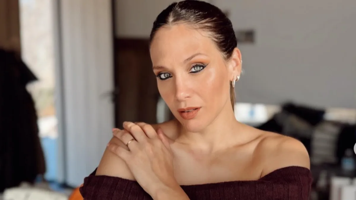 El notable cambio de imagen de Barbie Vélez: un look que marca tendencia