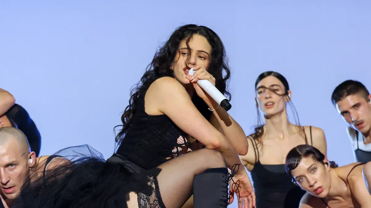 Rosalía se vio obligada a cancelar su concierto en Milán tras solo 30 minutos por problemas de salud