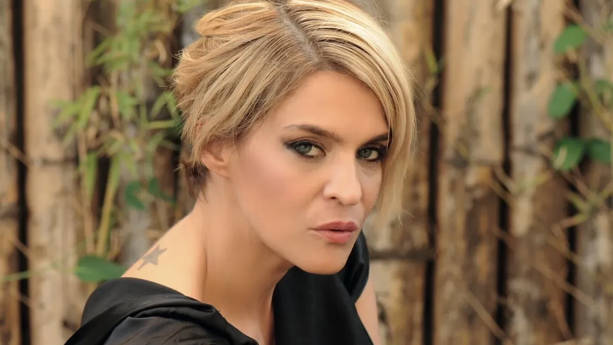 Leticia Bredice sorprende con su nuevo look en el estreno de “Doradas”