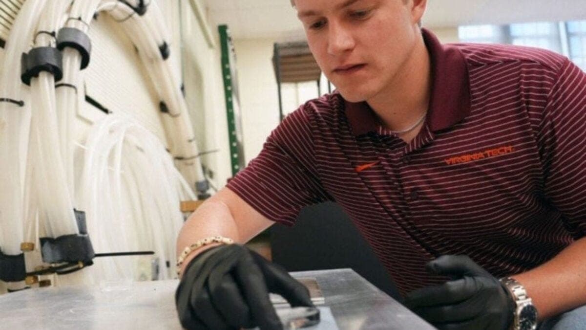 Trozos de hielo que se mueven solos gracias a un truco de la ingeniería