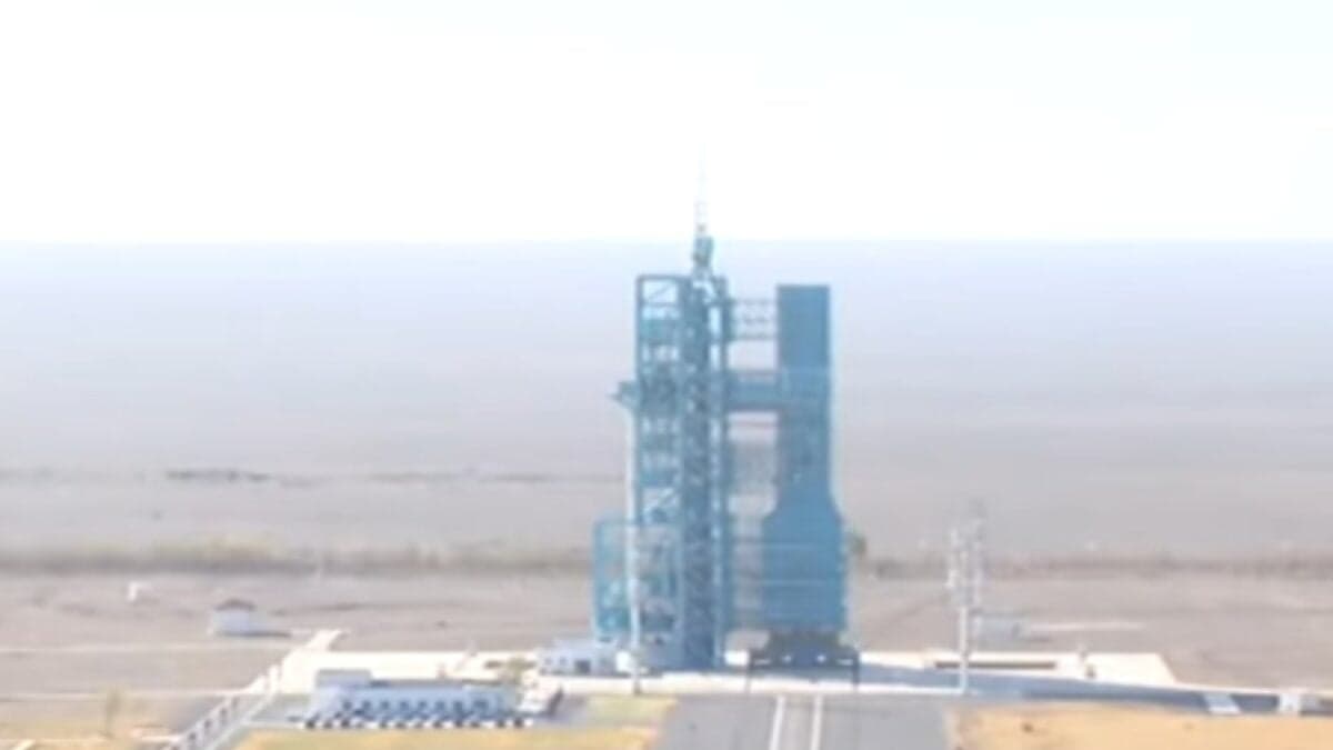 China acelera su plan para llegar a la Luna con humanos antes de 2030 mientras EE. UU. tropieza con sus retrasos